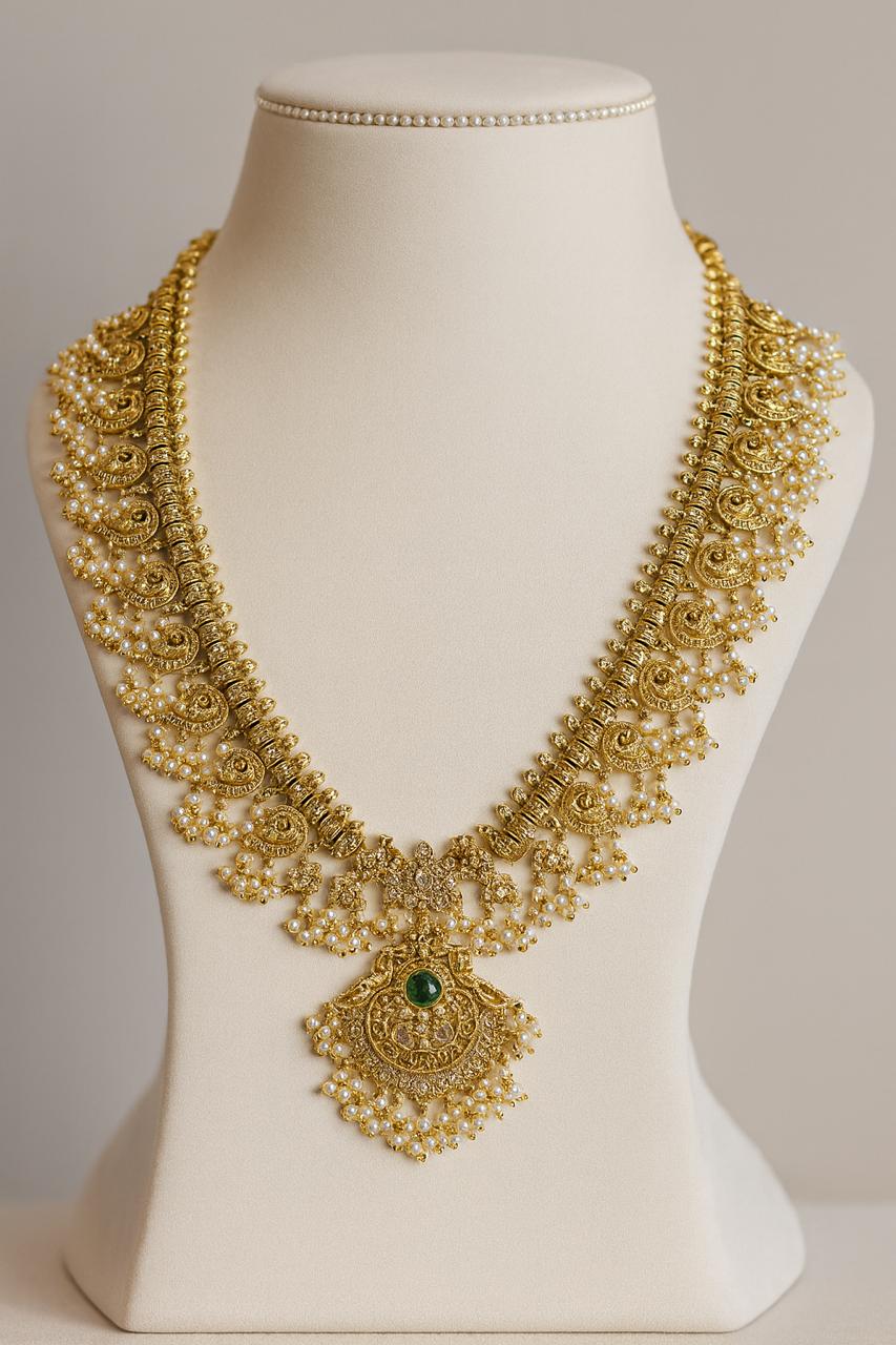 18k Gold Plated Heart Charm Necklace Elegant Sparkles