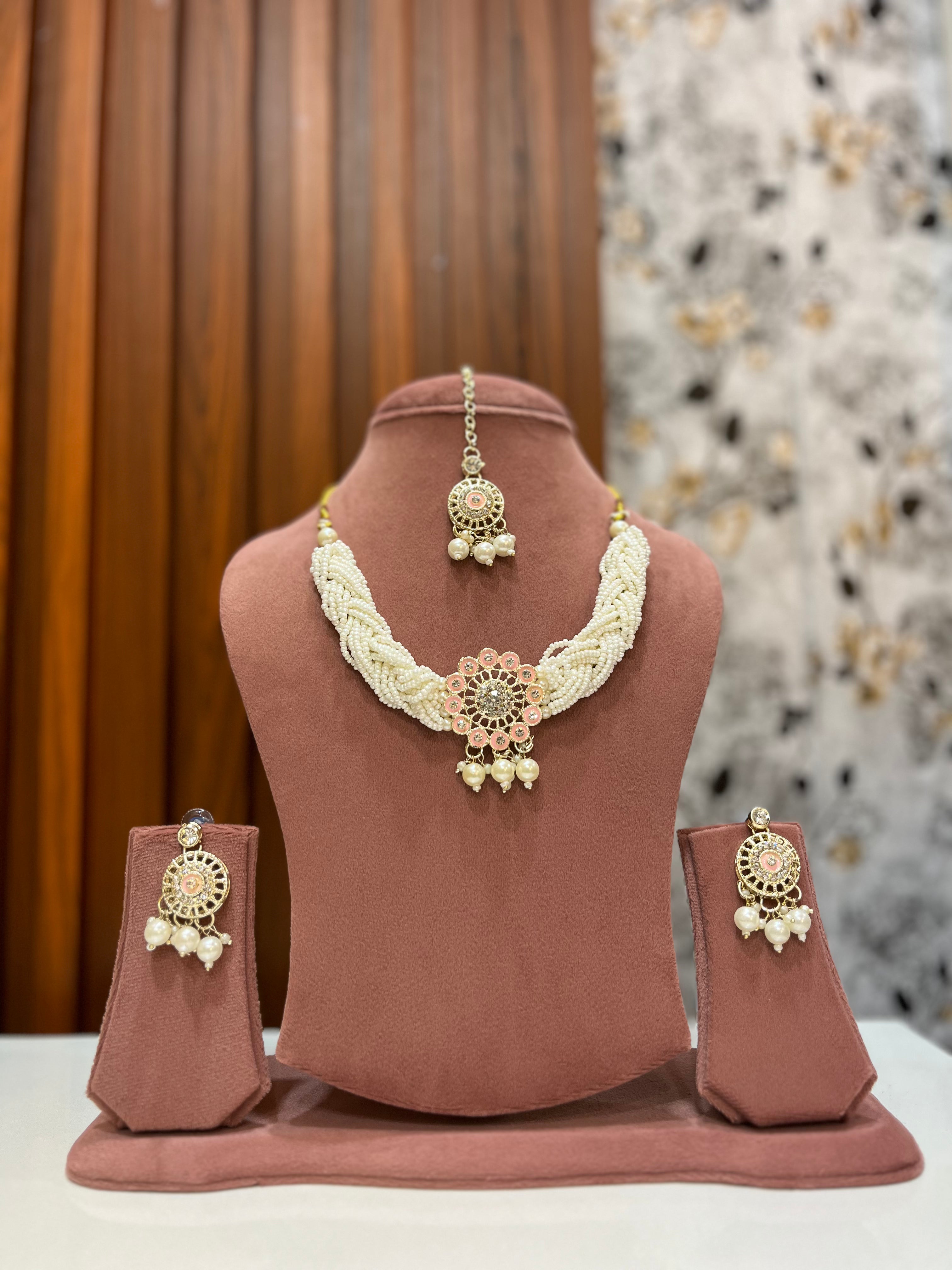 Elegant Sparkles Royal Pearl Stone Necklace Set