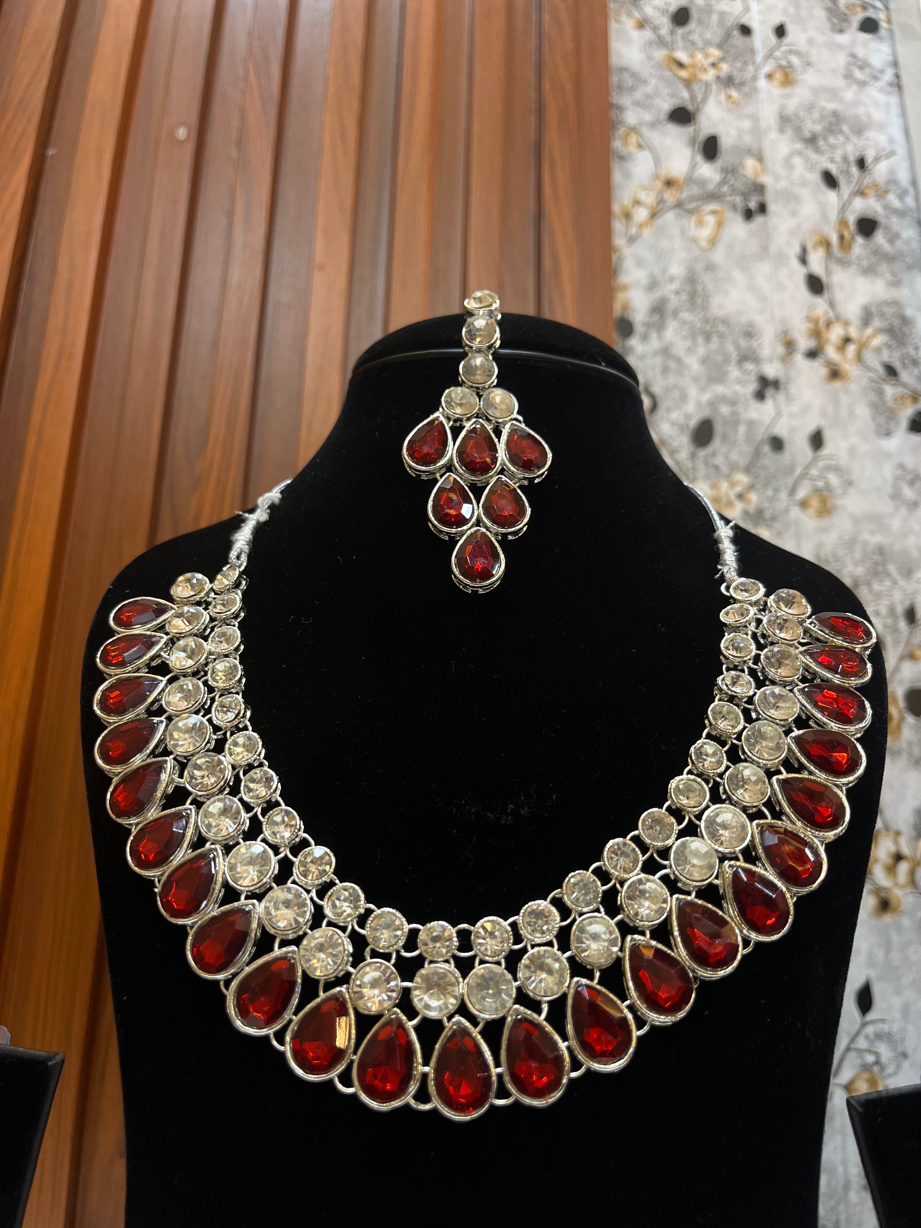 Artificial Jewelry / Necklace Set